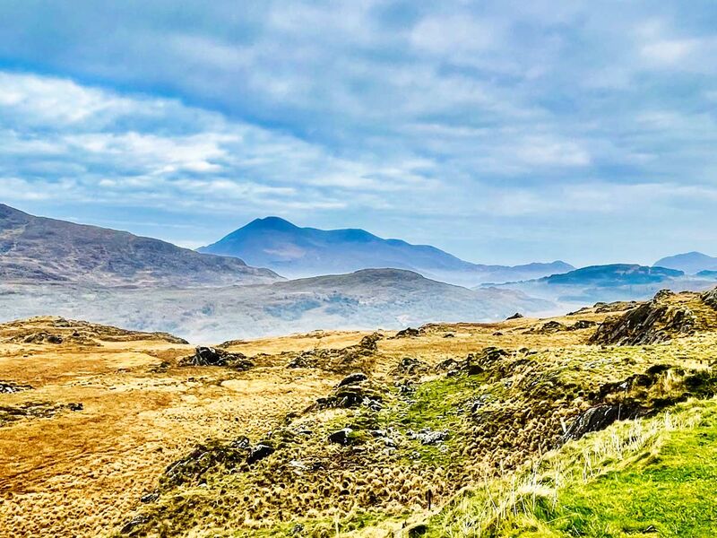 Nebel in den Bergen von Kerry