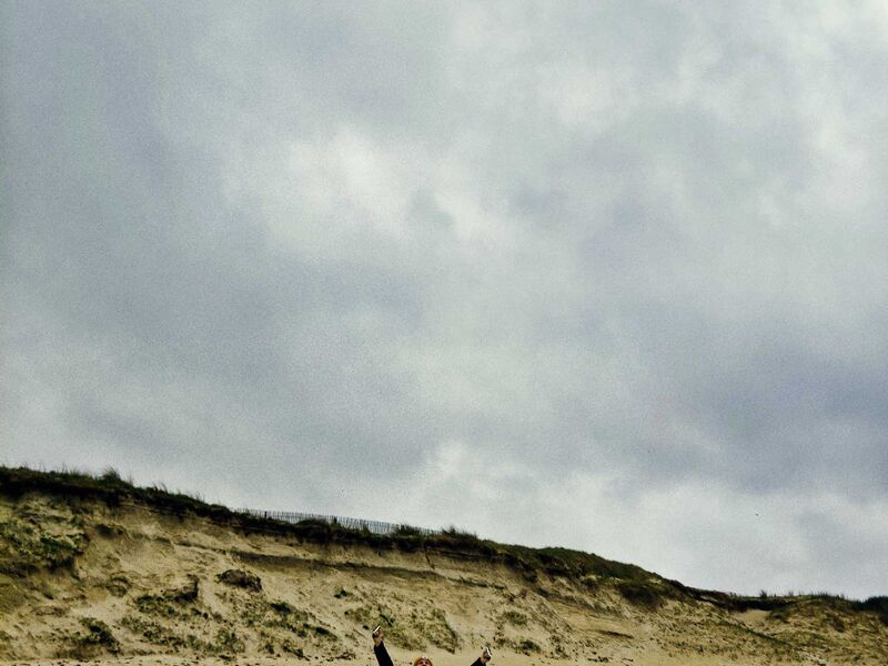 Erste Versuche im Drachensteigen